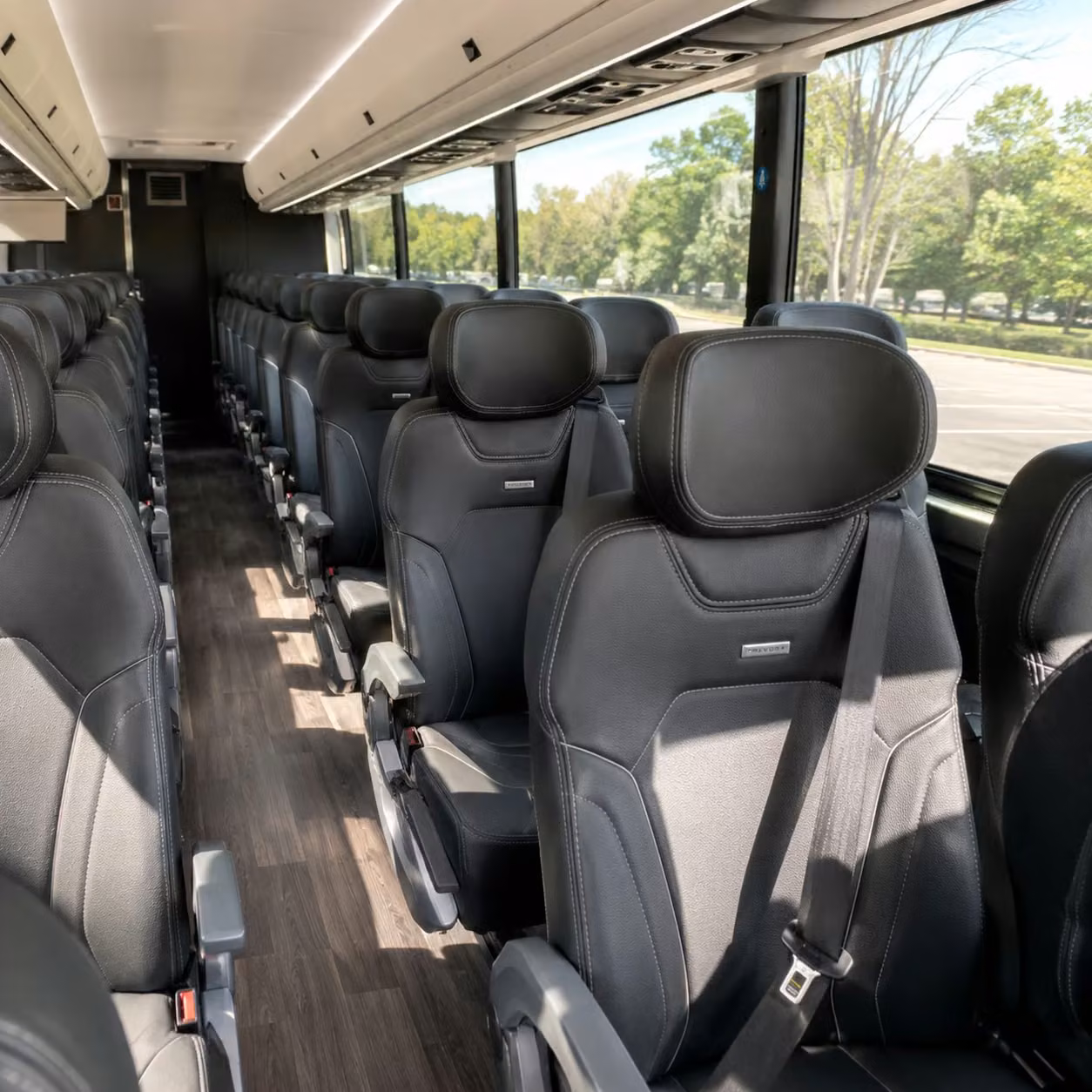 charter bus transportation for outdoor and venue to venue knoxville weddings