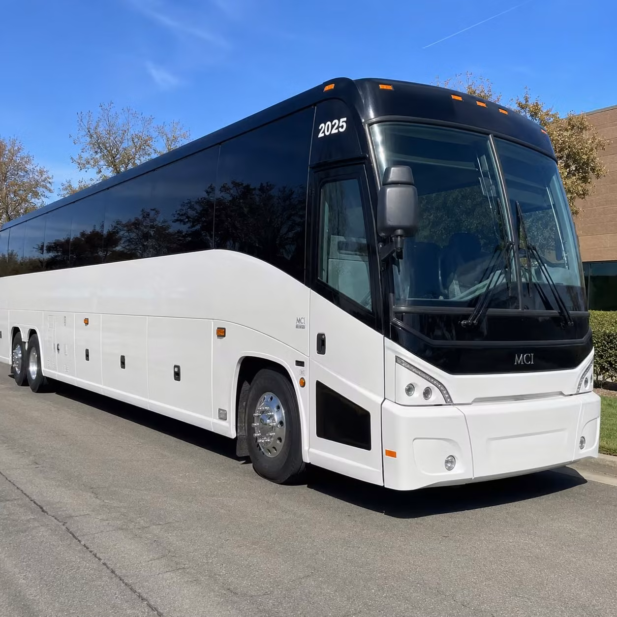 concert bus rentals to thompson boling arena and neyland stadium in knoxville