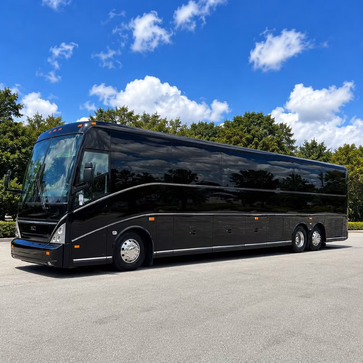 employee shuttle services in knoxville keep your team moving without the commute headache