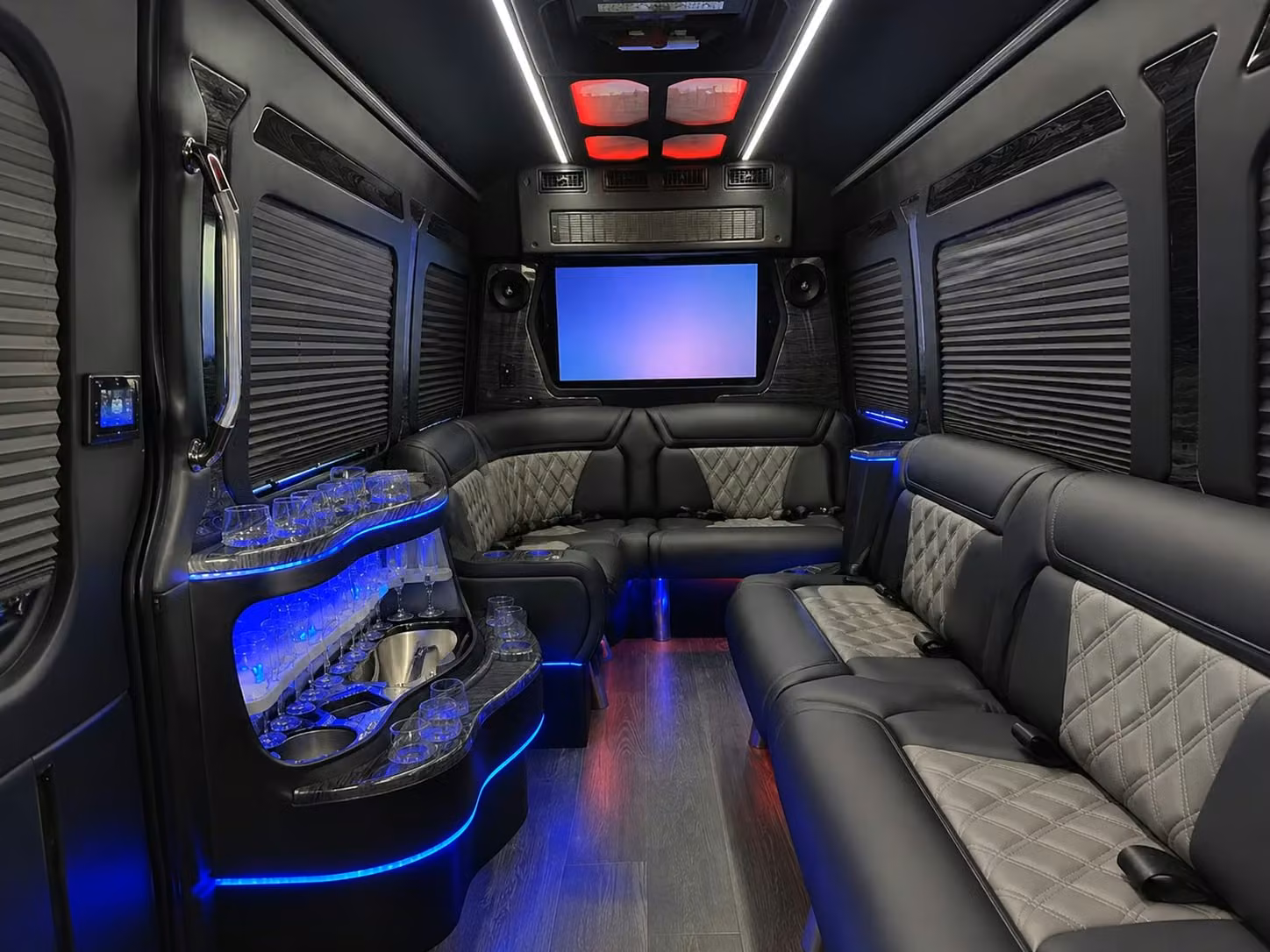 knoxville concert and event bus rentals to thompson boling arena and beyond
