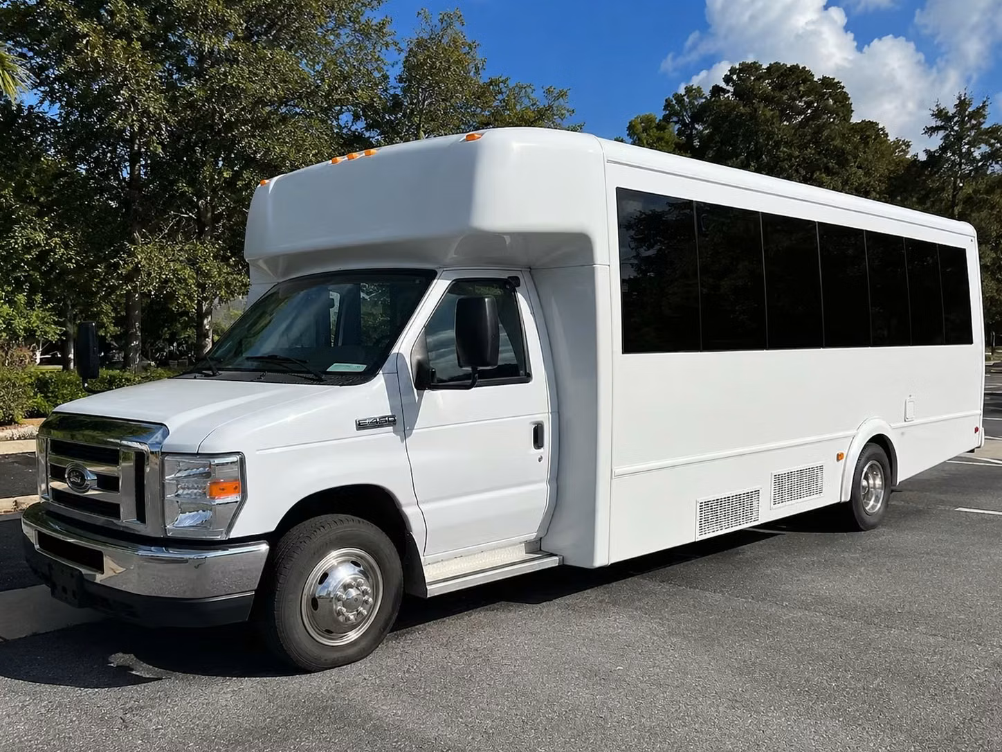 party bus rentals for knoxville bachelorette parties and wedding celebrations