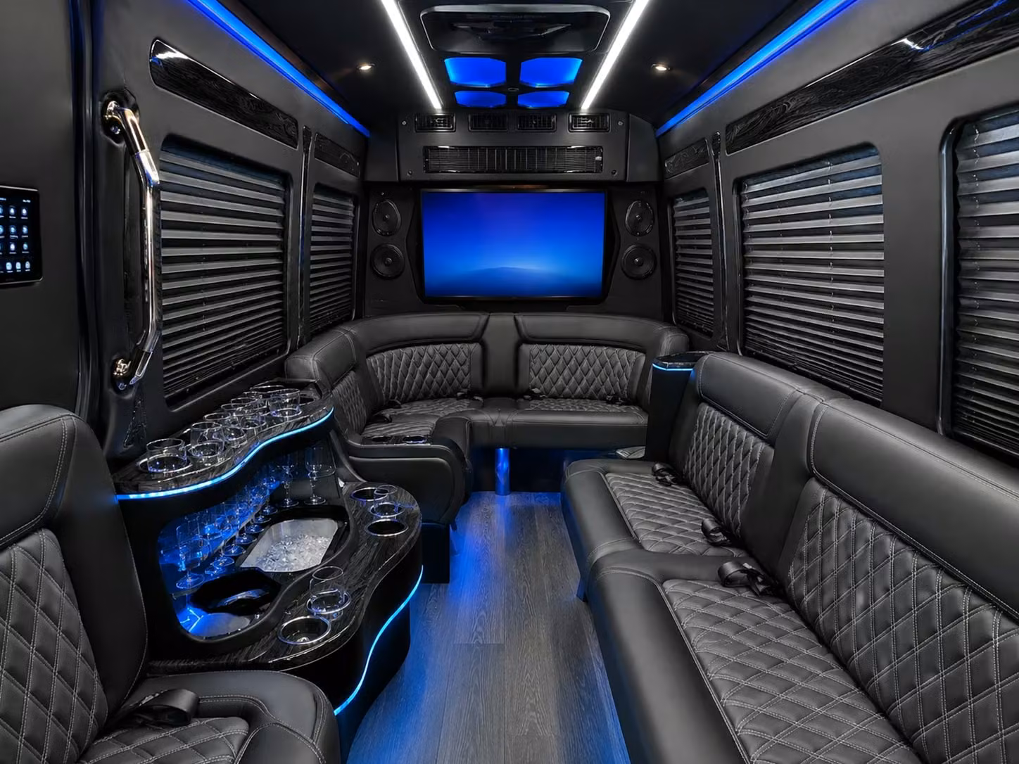 tailgate and fan group bus rentals for tennessee volunteers home games